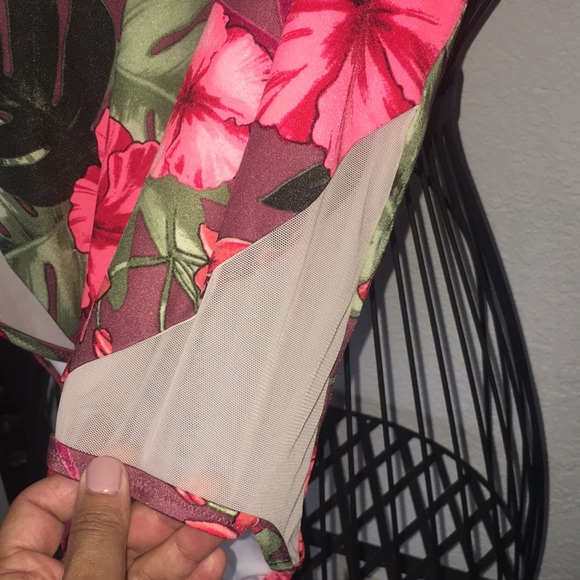 PINK - Picture 2 of 7